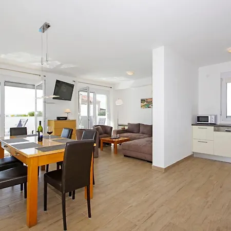 1 Laura By Interhome Lägenhet Privlaka (Zadar)