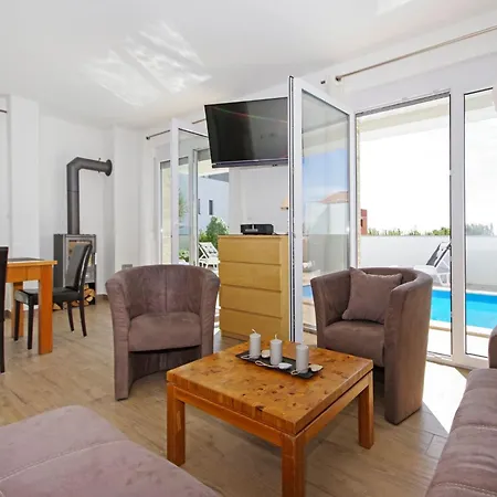 1 Laura By Interhome * Privlaka (Zadar)