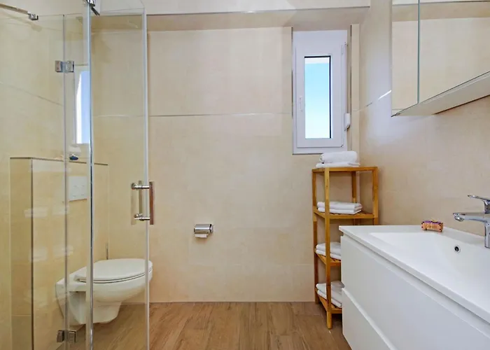 1 Laura By Interhome Апартаменты