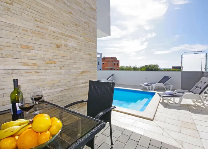 1 Laura By Interhome Апартаменты