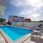 1 Laura By Interhome *