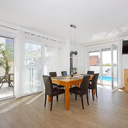 Apartment 1 Laura By Interhome *