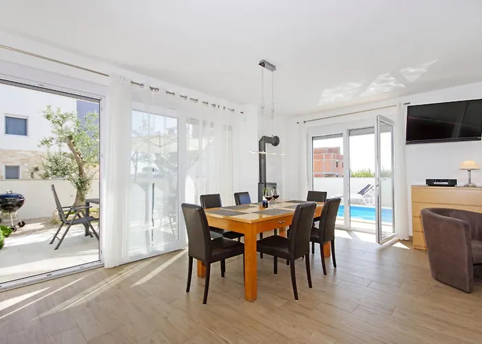 Apartment 1 Laura By Interhome *