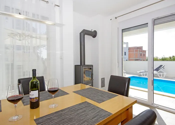 Apartment 1 Laura By Interhome *
