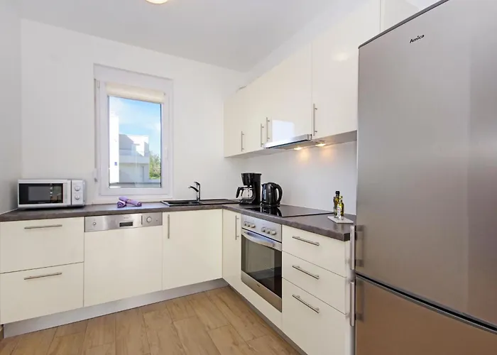 1 Laura By Interhome *