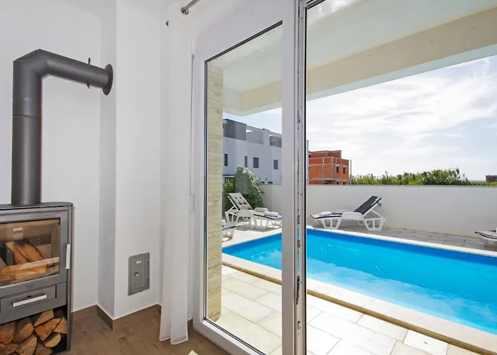 Apartment 1 Laura By Interhome *