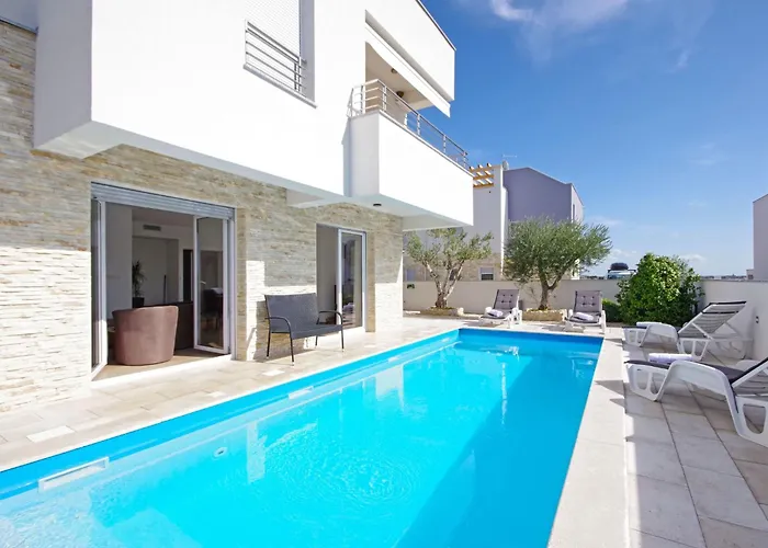 1 Laura By Interhome Apartment *