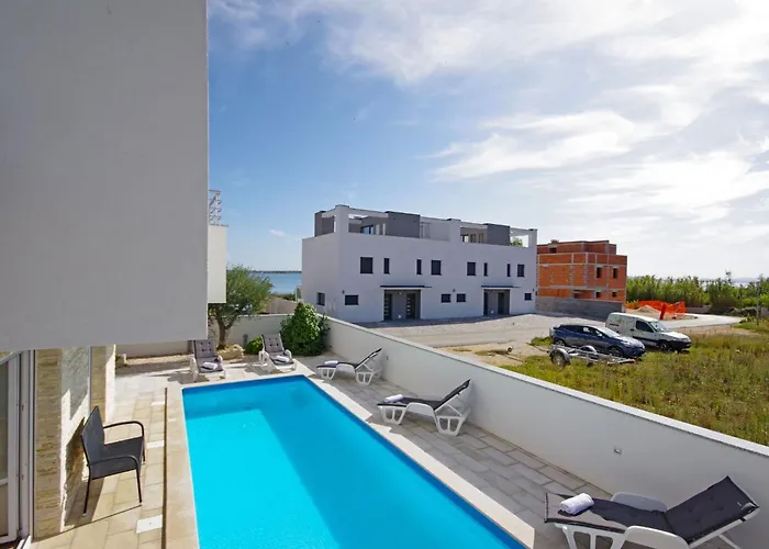 Apartment 1 Laura By Interhome *